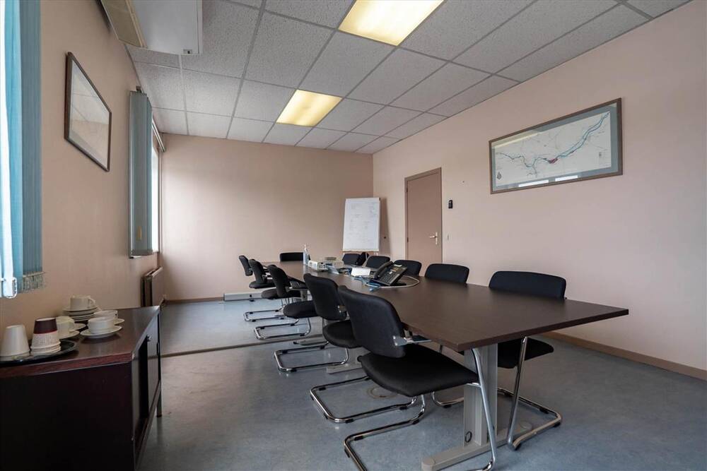 Commerce à louer à Liège 4020 600.00€ chambres 192.00m² - annonce 2524