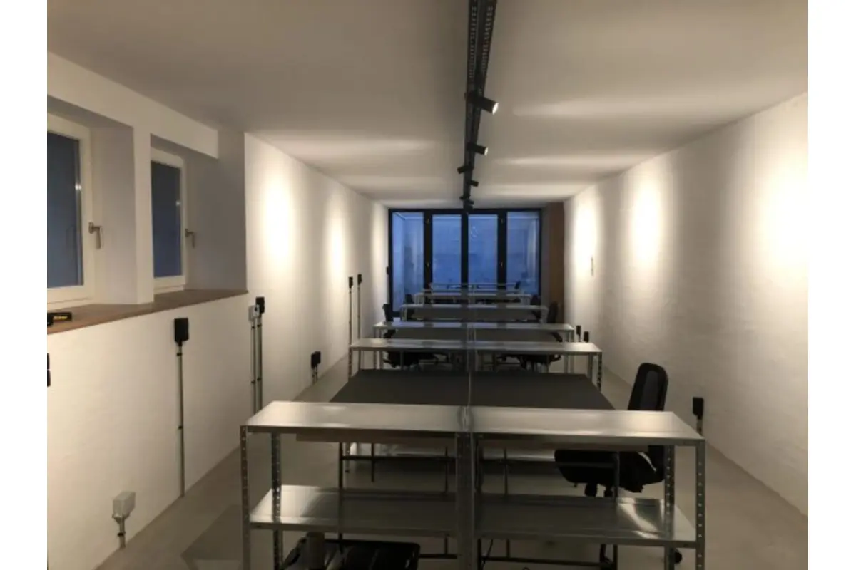 Commerce à louer à Eupen 4700 190.00€  chambres 100.00m² - annonce 5838