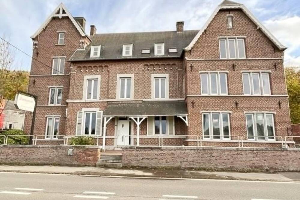 Immeuble mixte à vendre à Argenteau 4601 850000.00€ 10 chambres 370.00m² - annonce 1029104