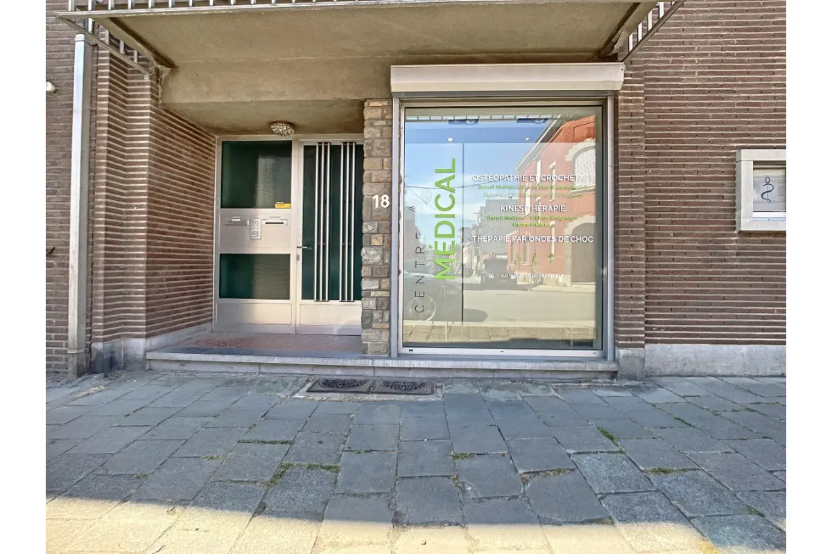 Commerce à louer à Amay 4540 395.00€ 0 chambres 15.00m² - annonce 10105