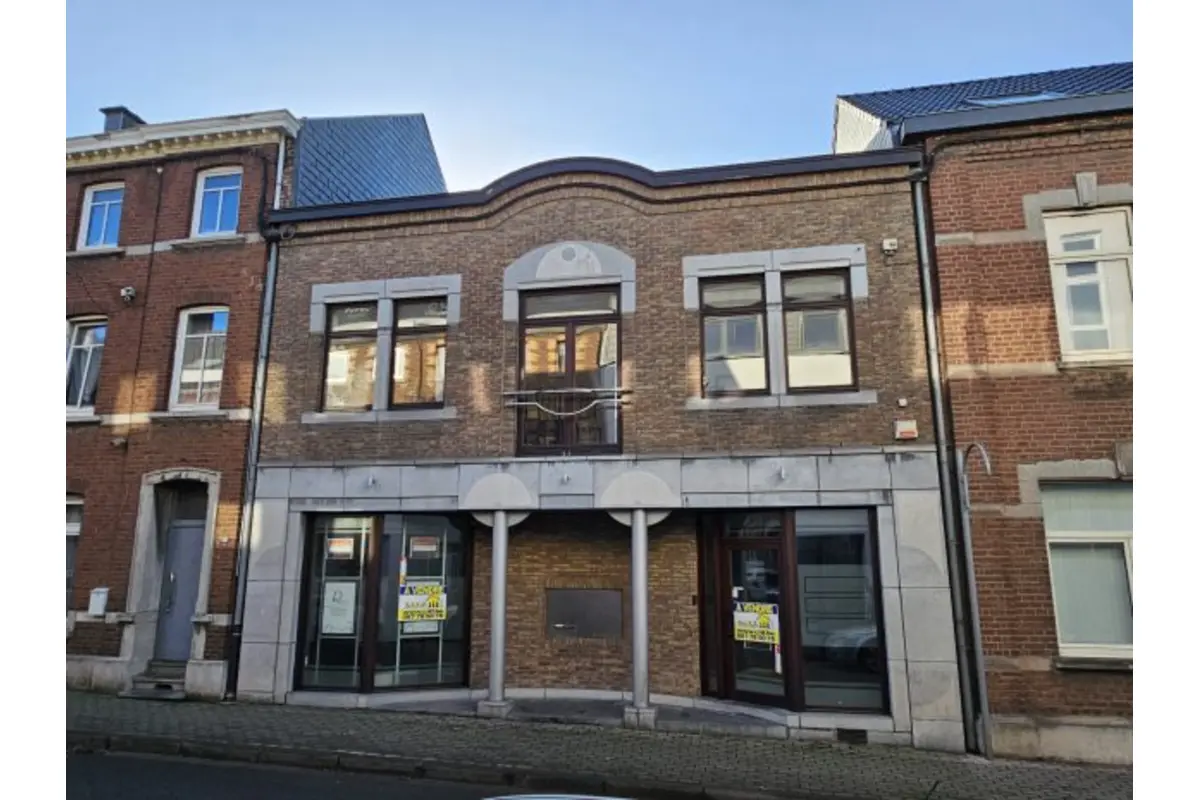 Commerce à vendre à Welkenraedt 4840 450000.00€  chambres m² - annonce 341543