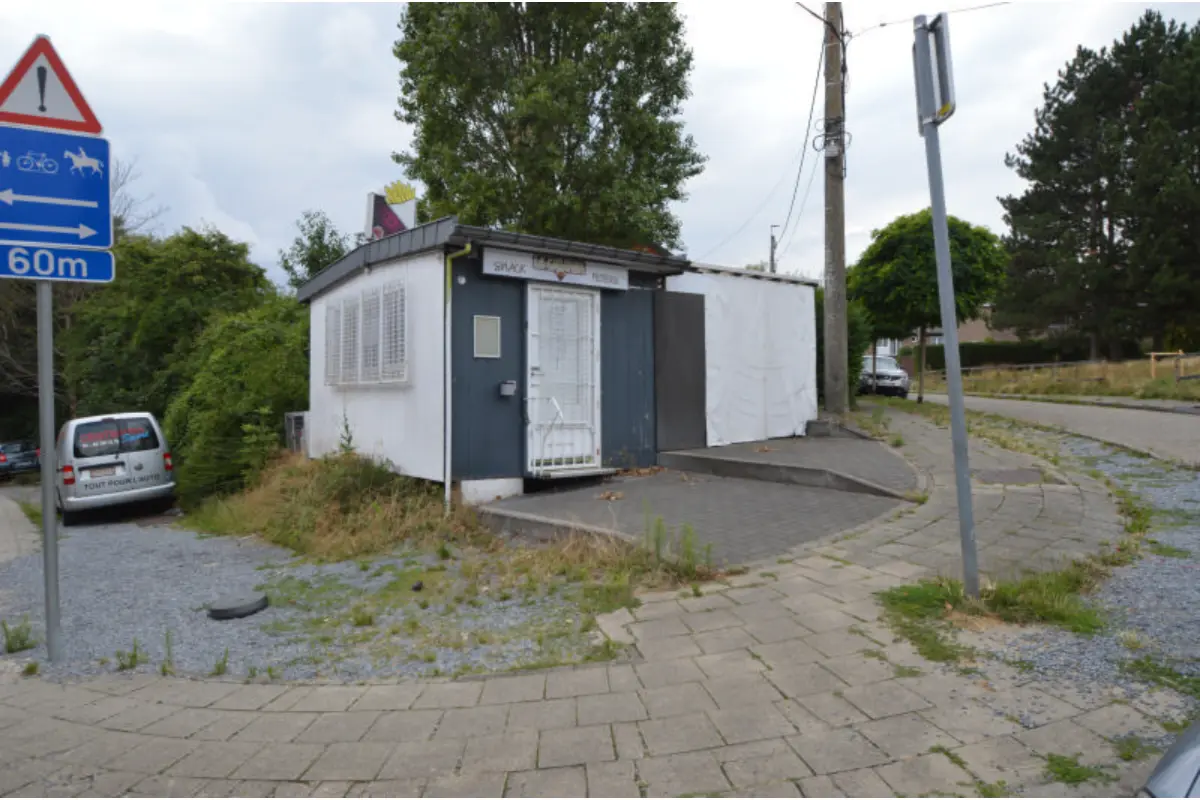 Commerce à vendre à Chênée 4032 28500.00€  chambres 24.00m² - annonce 15041