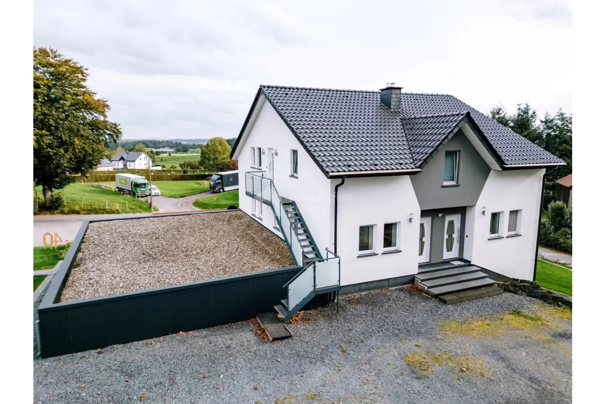 Maison à vendre à Saint-Vith 4780 605000.00€ 4 chambres 220.12m² - annonce 593142