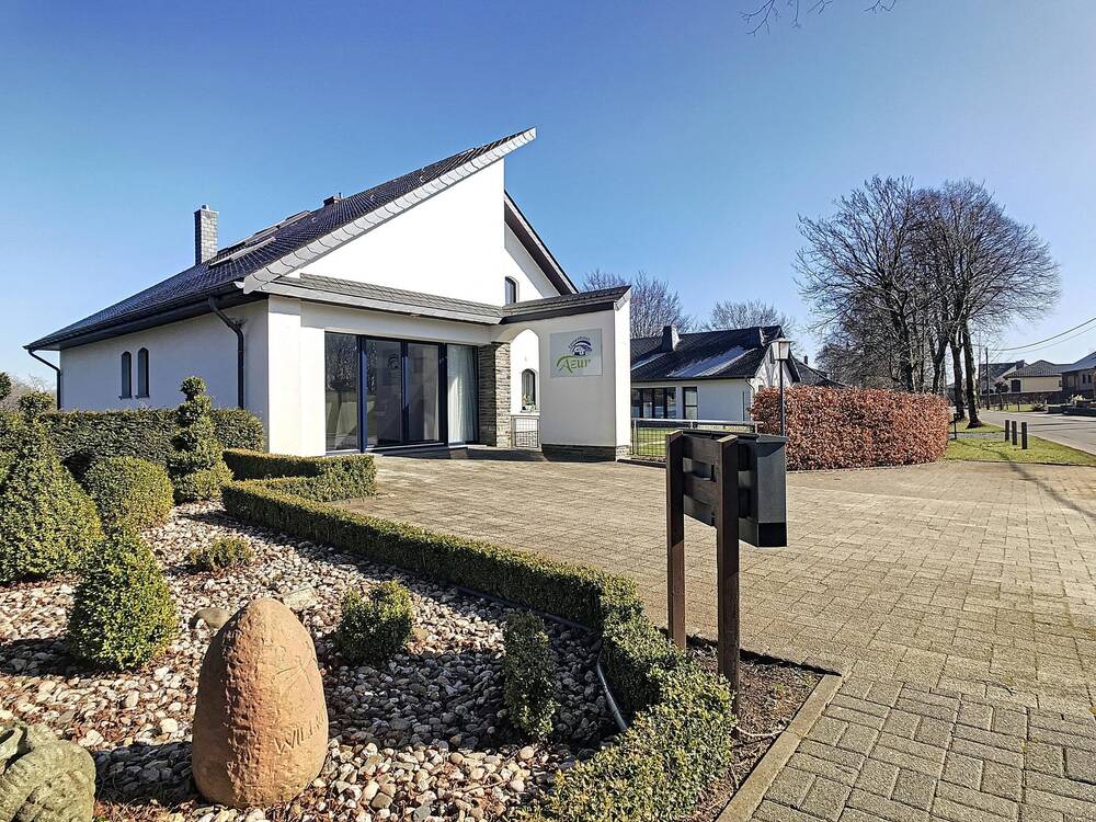 Maison à vendre à Butgenbach 4750 790000.00€ 4 chambres 336.00m² - annonce 1331974