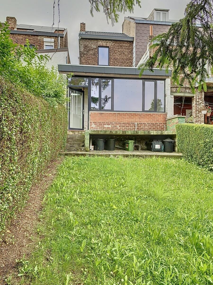 Immeuble de rapport - Immeuble à appartement à vendre à Saint-Nicolas 4420 169000.00€ 3 chambres 164.00m² - annonce 79286