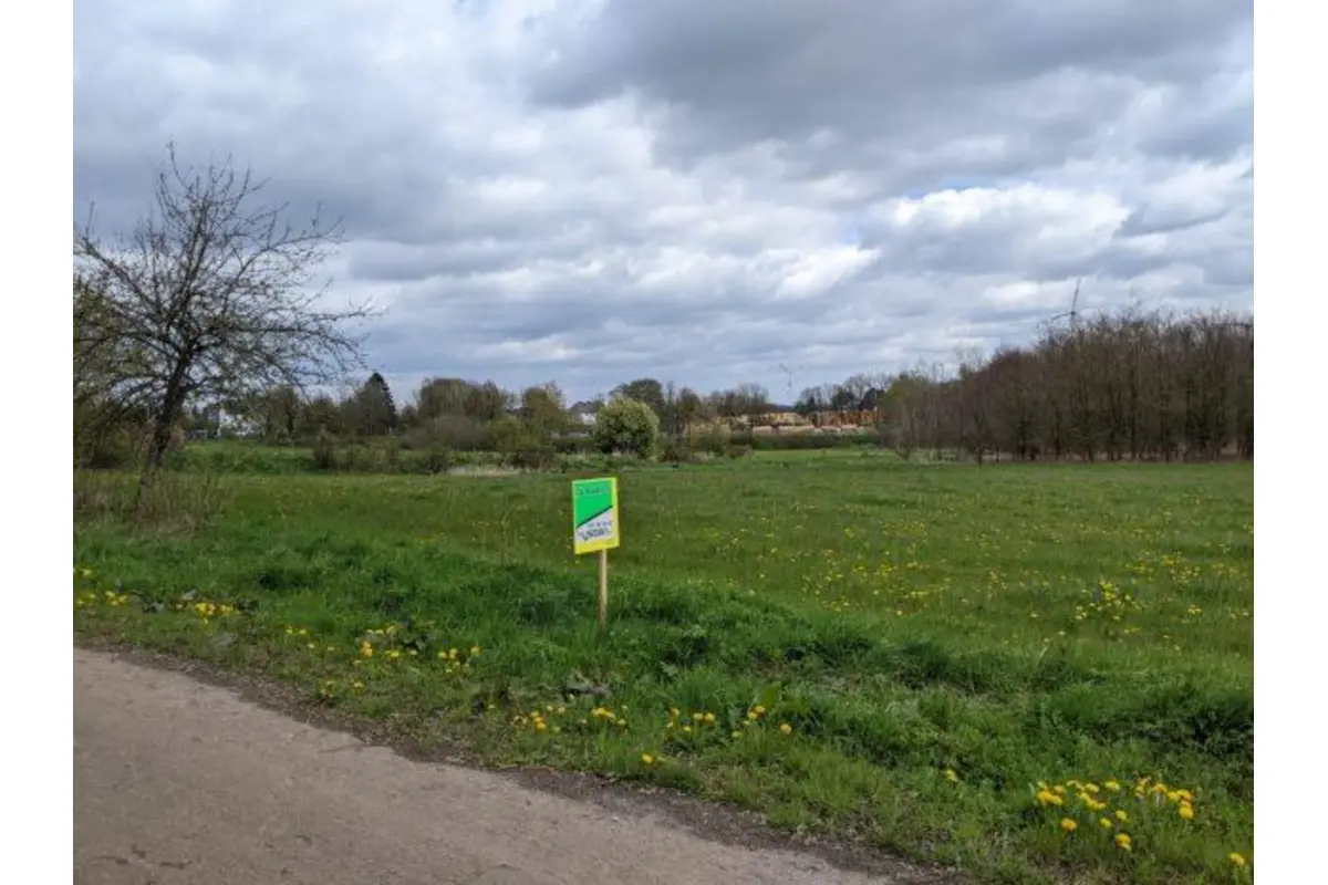 Terrain à vendre à Manderfeld 4760 75000.00€  chambres m² - annonce 108531