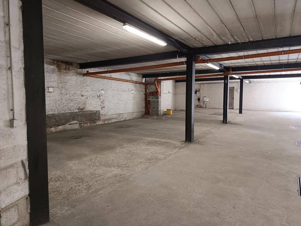 Commerce à louer à Verviers 4800 1000.00€ chambres 365.00m² - annonce 228822