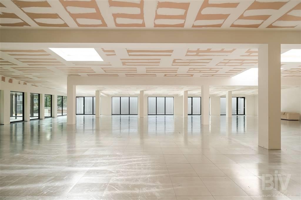 Commerce à vendre à Liège 4000 1150000.00€ chambres m² - annonce 234354
