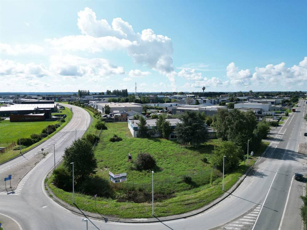 Commerce à vendre à Villers-le-Bouillet 4530 556250.00€ chambres 445.00m² - annonce 242556