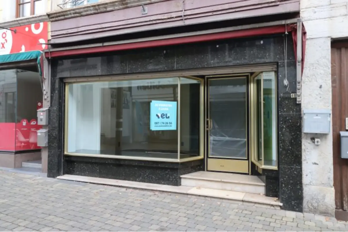 Commerce à louer à Eupen 4700 690.00€  chambres m² - annonce 258183