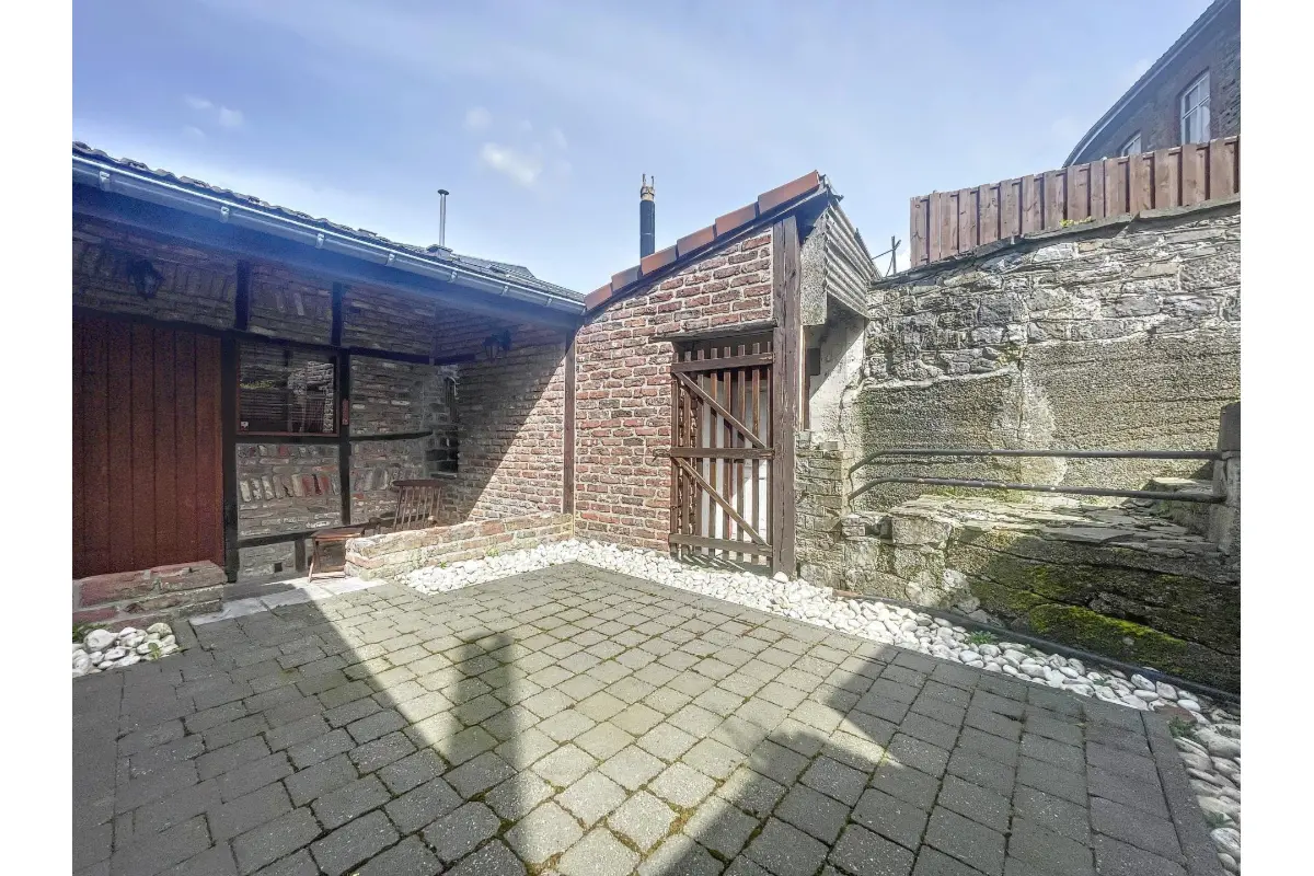 Immeuble mixte à vendre à Aywaille 4920 199000.00€ 2 chambres 285.00m² - annonce 294236