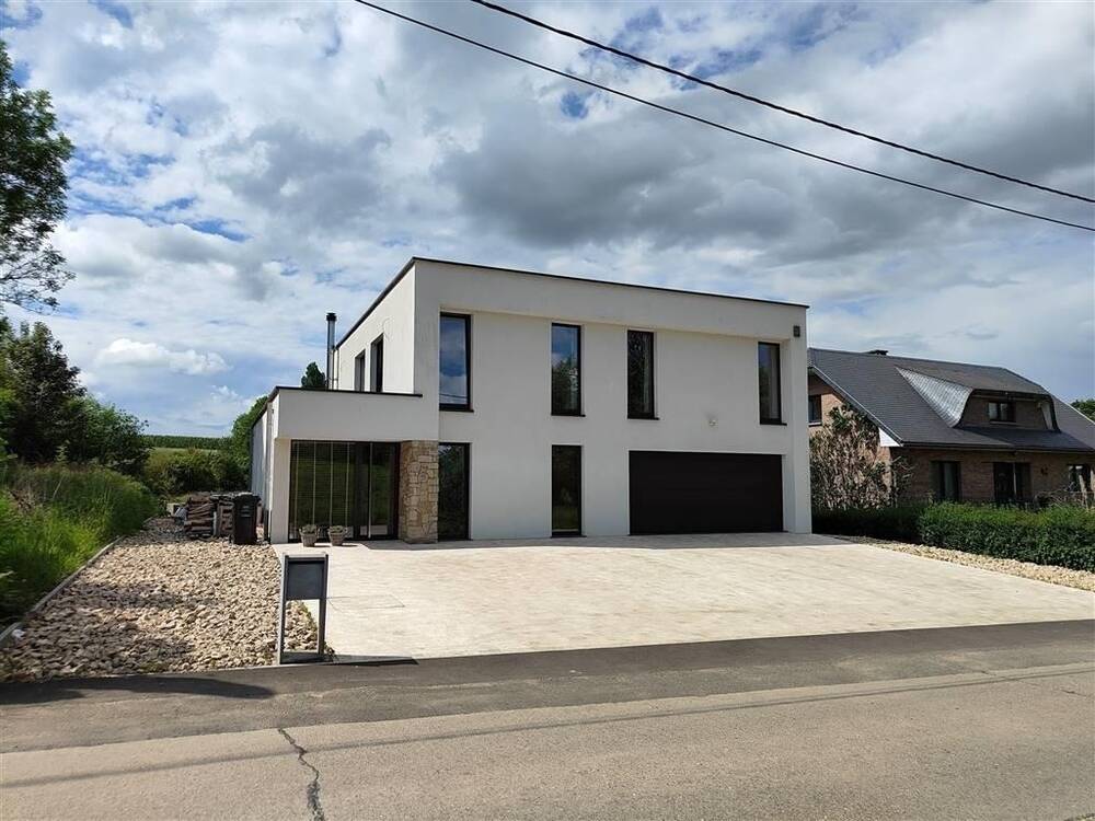Maison à vendre à Oupeye 4680 650000.00€ 3 chambres 304.00m² - annonce 318543