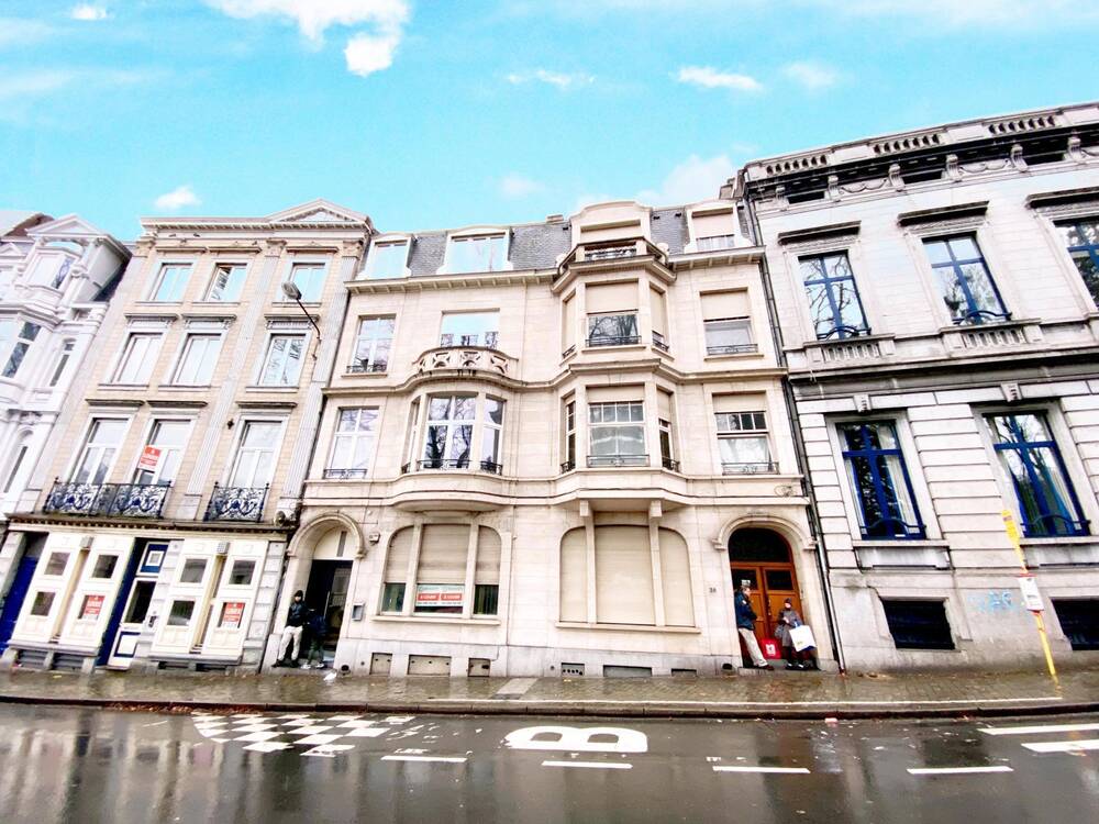 Immeuble mixte à vendre à Verviers 4800 365000.00€ 3 chambres 665.00m² - annonce 318564