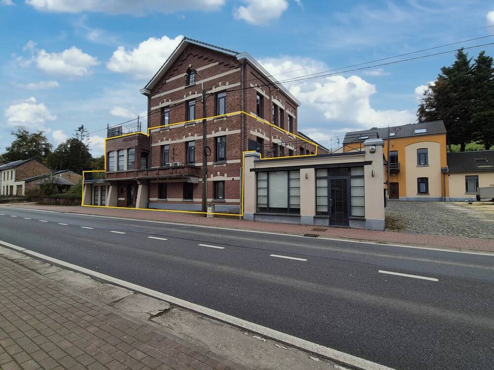 Commerce à à Bassenge 4690 1100.00€ chambres 90.00m² - annonce 589683