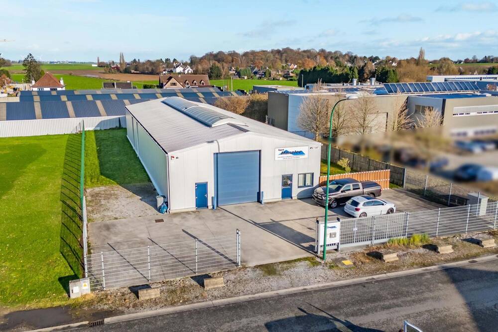 Commerce à vendre à Awans 4340 699000.00€ 1 chambres 1533.00m² - annonce 331165