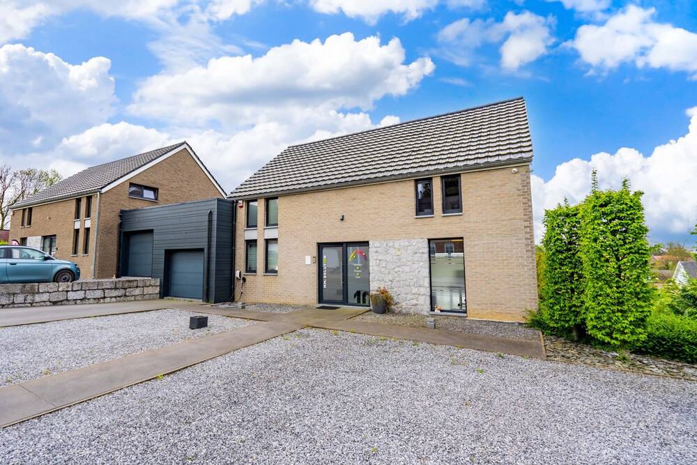 Commerce à louer à Heure-le-Romain 4682 350.00€ chambres 134.00m² - annonce 371186