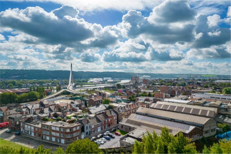 Commerce à vendre à Herstal 4040 990000.00€ chambres 2780.00m² - annonce 372184