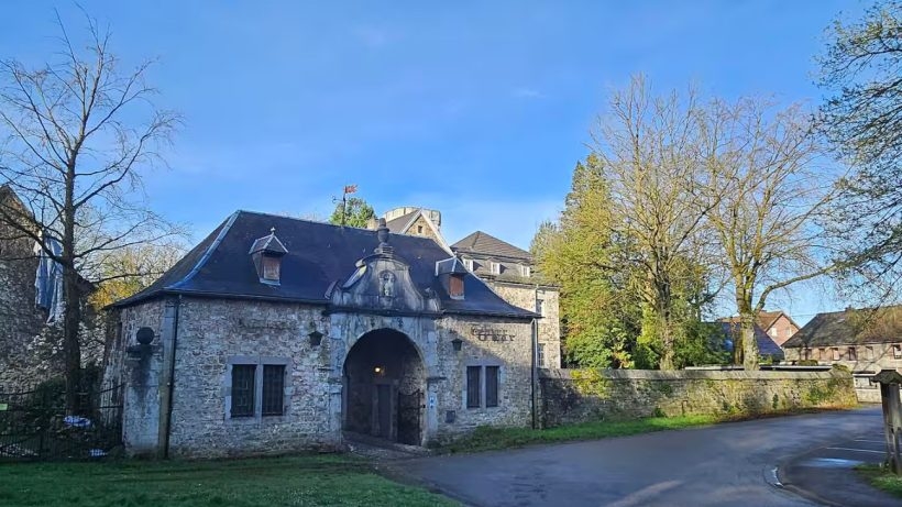 Château à vendre à Lontzen 4710 1499000.00€ chambres 1700.00m² - annonce 392446