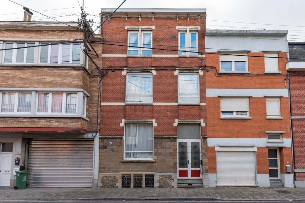 Maison à vendre à Jemeppe-sur-Meuse 4101 185000.00€ 6 chambres 200.00m² - annonce 404584