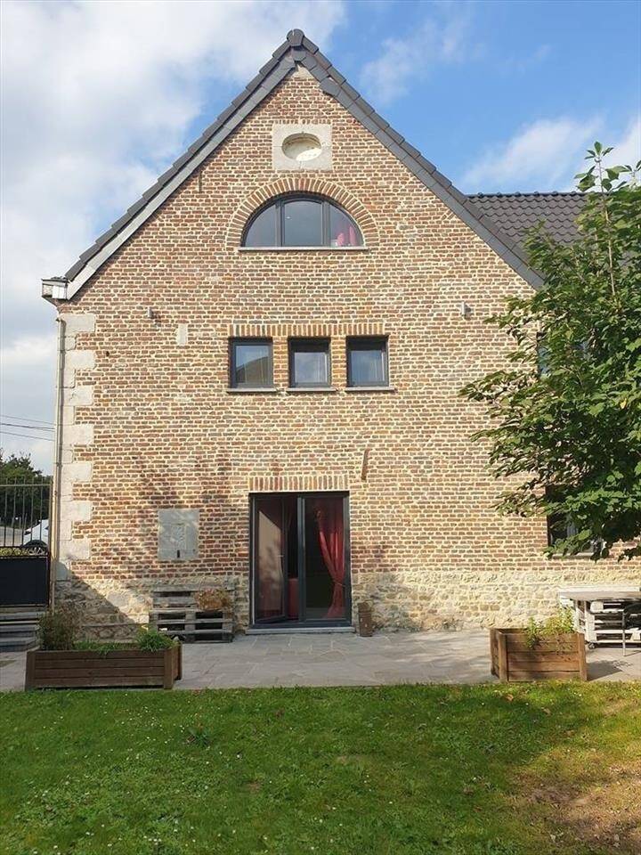 Maison à vendre à Haccourt 4684 325000.00€ 4 chambres 219.00m² - annonce 404645