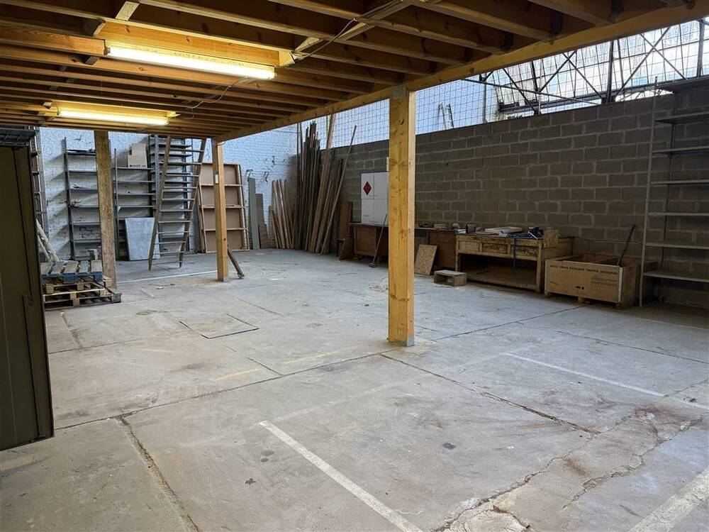 Commerce à vendre à Liège 4020 85000.00€ chambres m² - annonce 411374