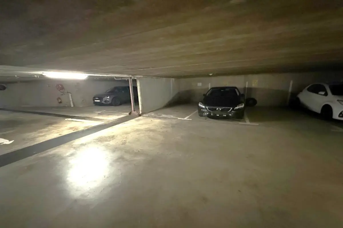 Parking / garage à vendre à Liège 4000 20000.00€ chambres m² - annonce 429212