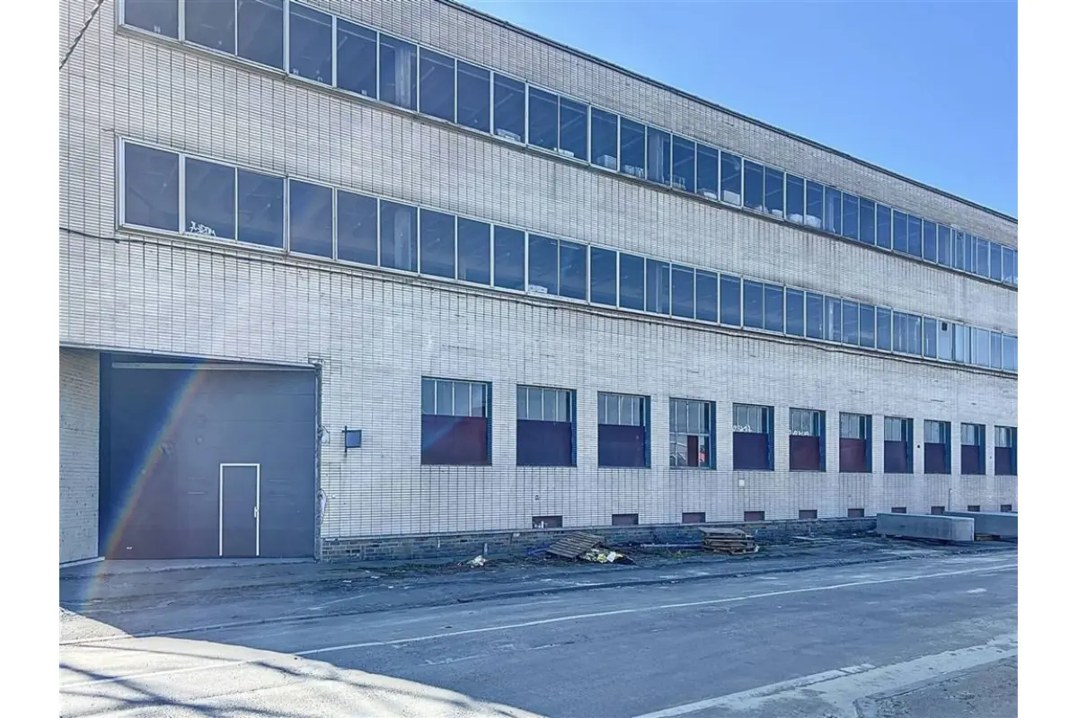 Commerce à louer à Liège 4020 7290.00€  chambres 2186.00m² - annonce 428317
