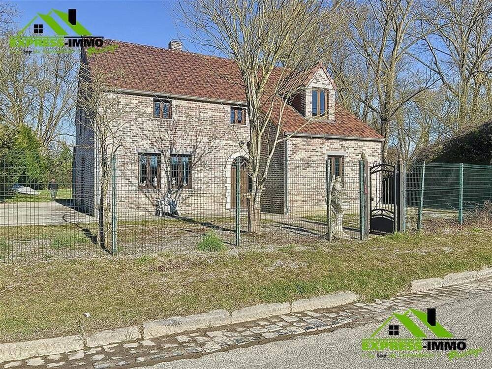 Maison à vendre à Abolens 4280 325000.00€ 3 chambres 230.00m² - annonce 431819