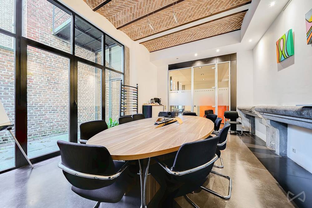Commerce à louer à Liège 4000 2500.00€ chambres 300.00m² - annonce 434484