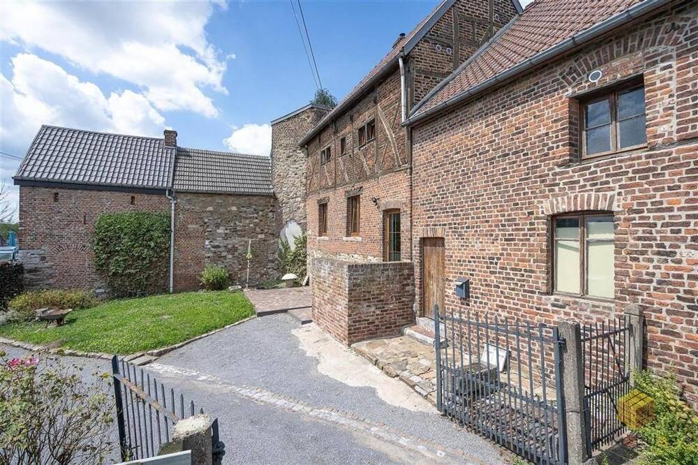 Maison à vendre à Saint-Georges-sur-Meuse 4470 209000.00€ 2 chambres 116.00m² - annonce 438776