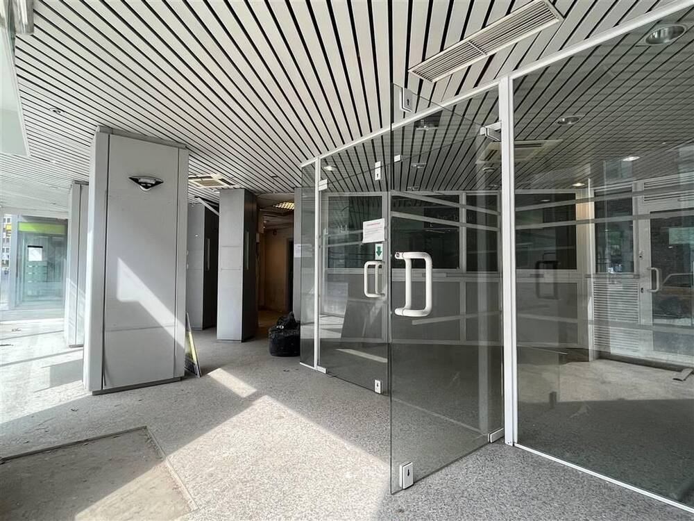 Commerce à louer à Verviers 4800 1600.00€ chambres m² - annonce 444465
