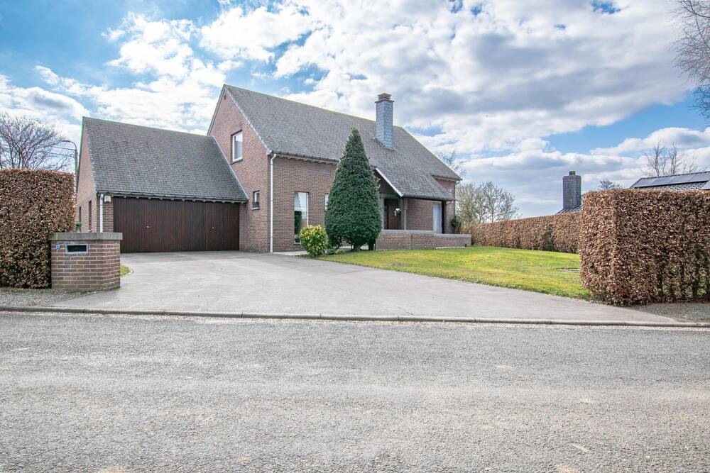 Maison à vendre à Grand-Rechain 4650 425000.00€ 3 chambres m² - annonce 445407
