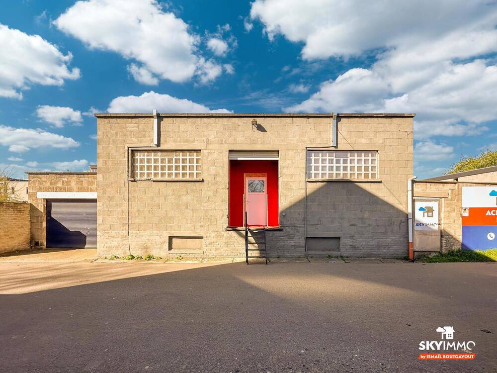 Commerce à vendre à Jemeppe-sur-Meuse 4101 179000.00€ chambres 179.00m² - annonce 445903