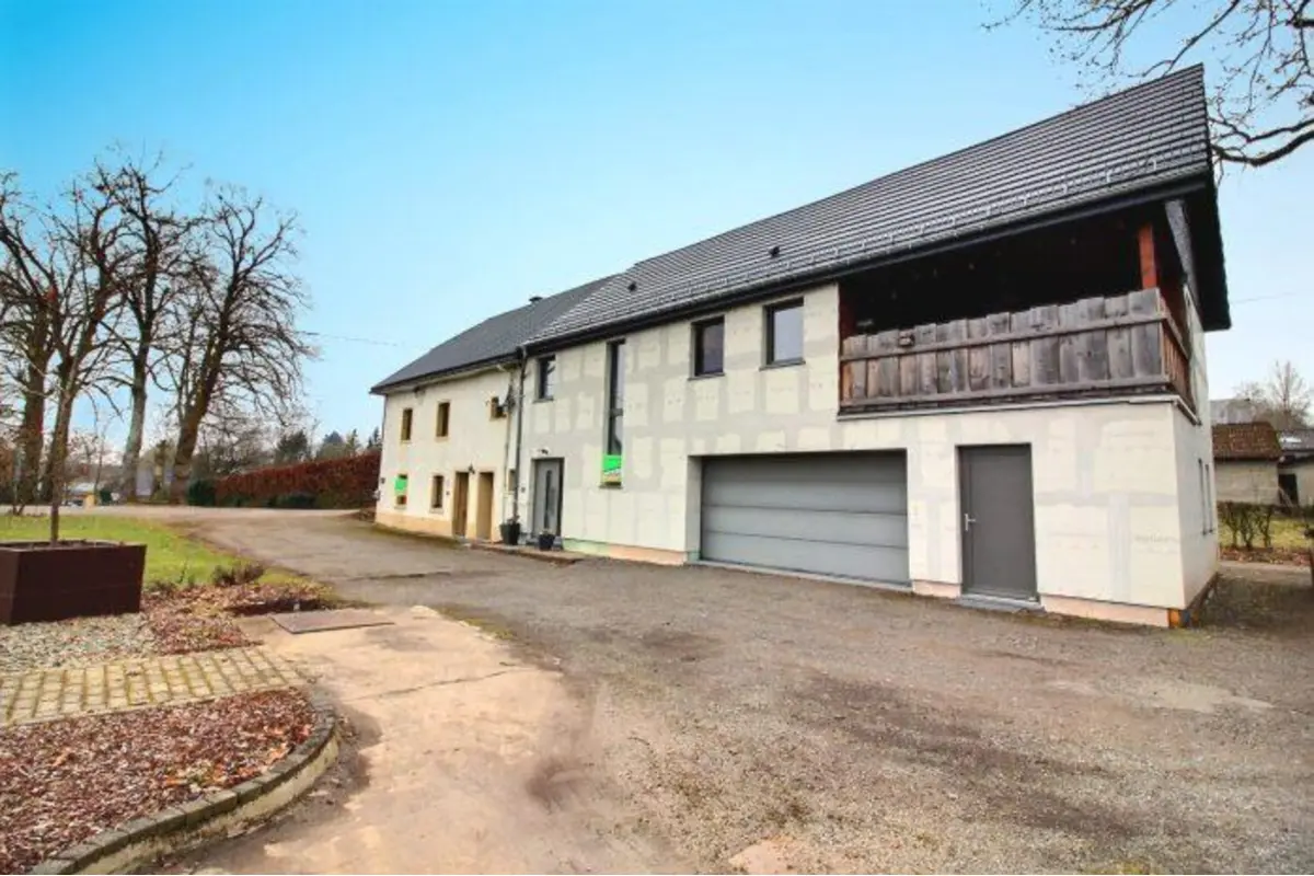 Maison à vendre à Manderfeld 4760 299999.00€ 7 chambres 233.00m² - annonce 447865