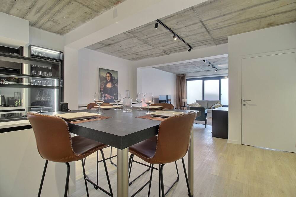 Rez-de-chaussée à louer à Liège 4020 1300.00€ 2 chambres 96.00m² - annonce 452959