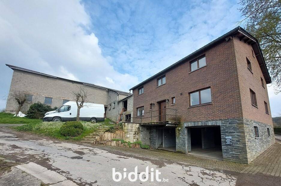 Commerce à vendre à Fosse 4980 240000.00€ 6 chambres m² - annonce 453042
