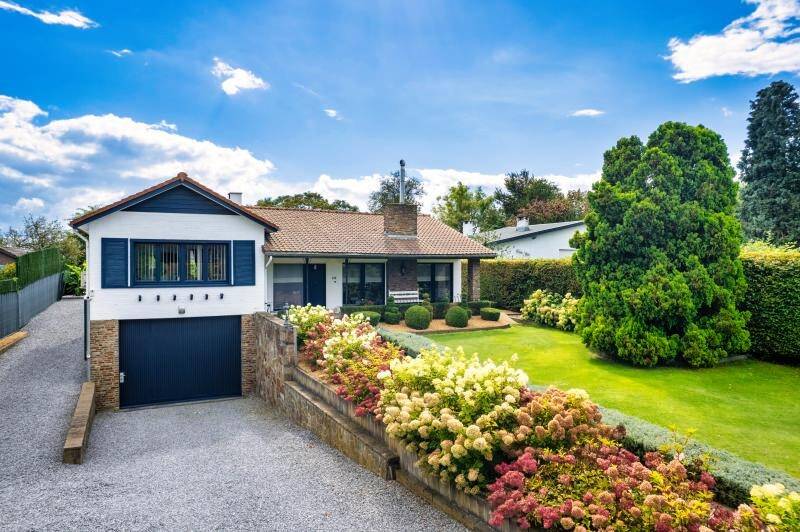 Maison à vendre à Houtain-Saint-Siméon 4682 549000.00€ 3 chambres 312.00m² - annonce 456057