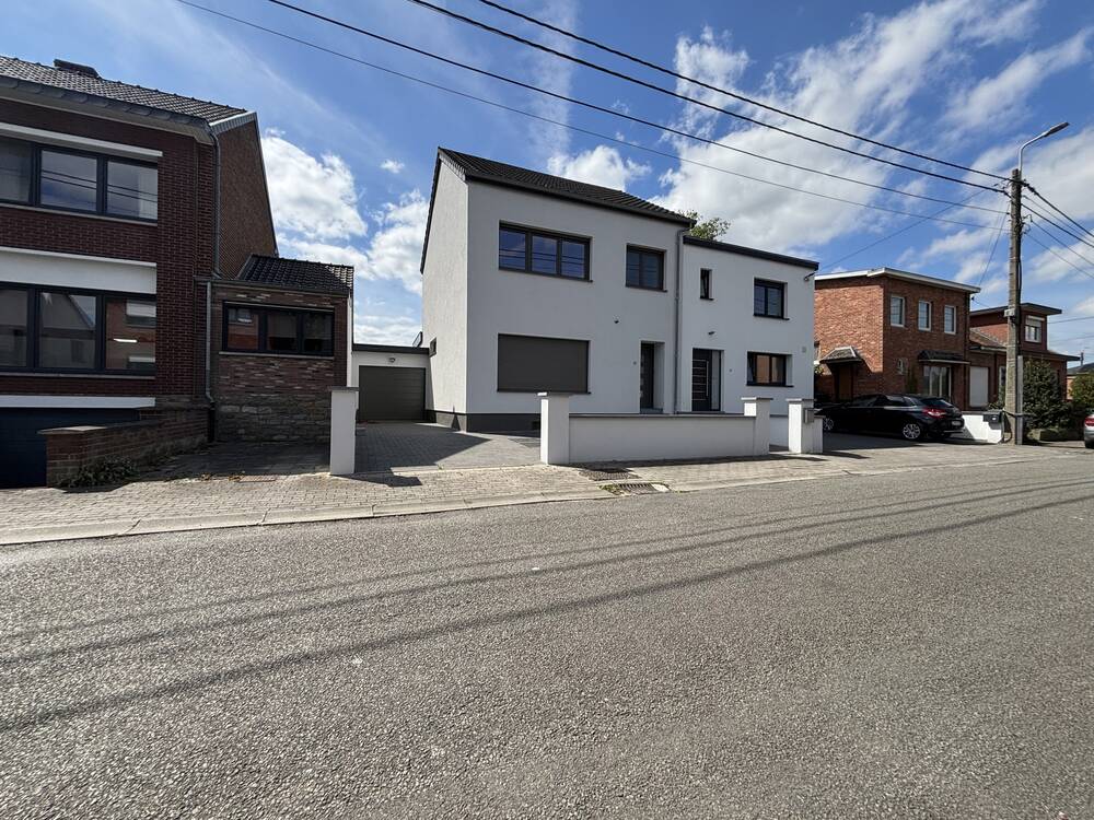 Maison à vendre à Hermalle-sous-Argenteau 4681 449000.00€ 4 chambres 1.00m² - annonce 457645