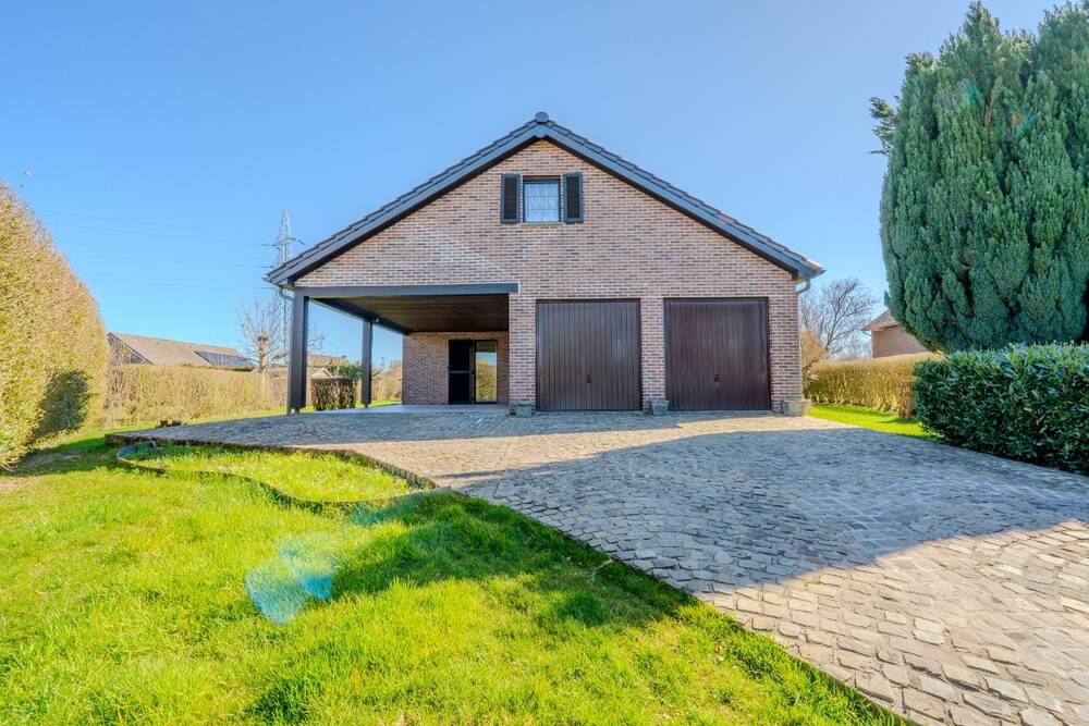 Bungalow à vendre à Ehein 4120 379000.00€ 3 chambres 136.00m² - annonce 459365