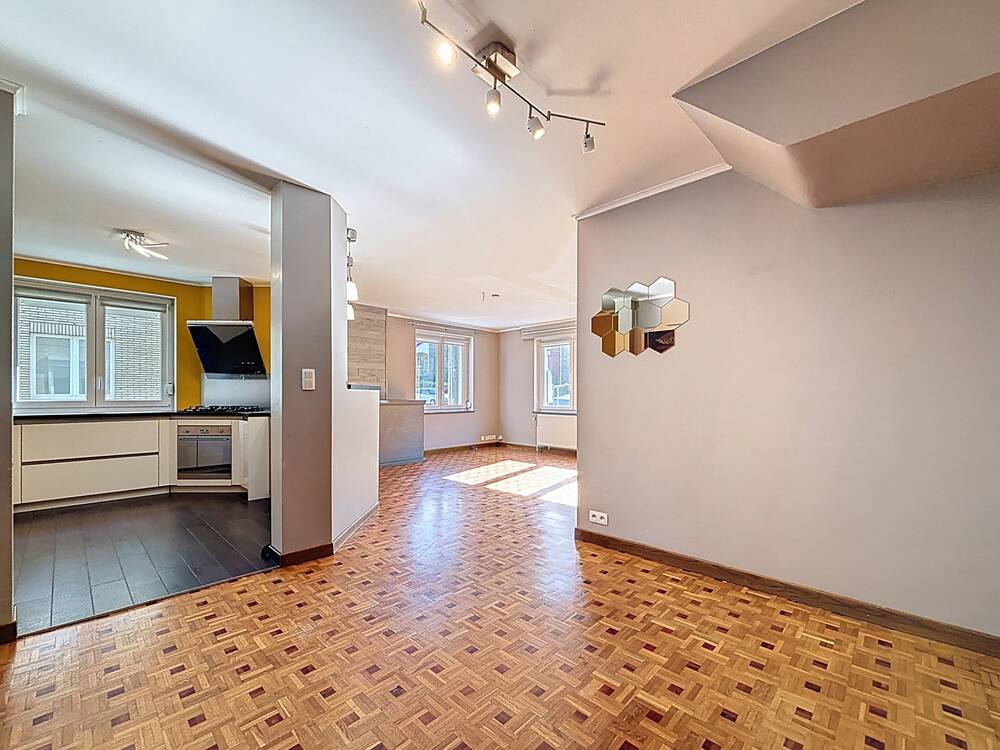 Appartement à vendre à Esneux 4130 240000.00€ 2 chambres 90.00m² - annonce 463086