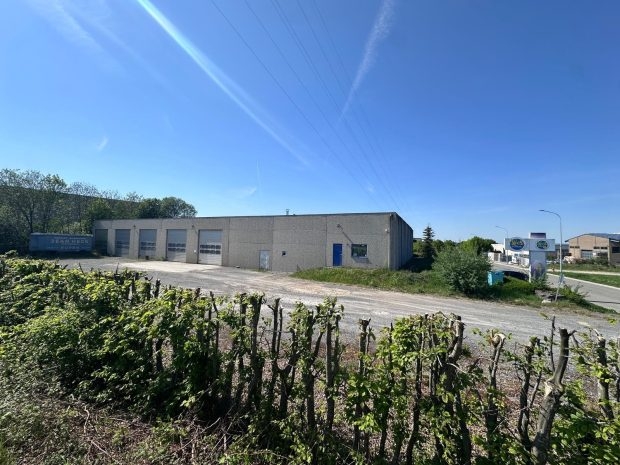 Commerce à vendre à Eupen 4700 1500000.00€ chambres 1300.00m² - annonce 465373