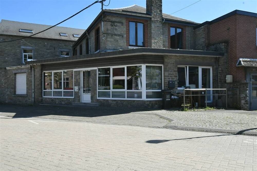 Immeuble de rapport - Immeuble à appartement à à Comblain-au-Pont 4170 180000.00€ 3 chambres 195.00m² - annonce 473431