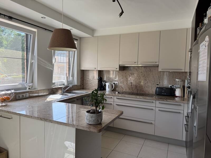 Appartement à louer à Forêt 4870 850.00€ 2 chambres 95.00m² - annonce 474051