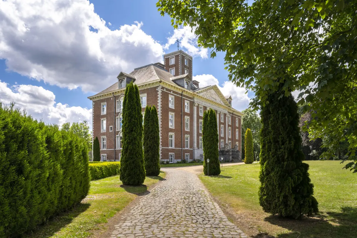 Appartement à vendre à Horion-Hozémont 4460 0.00€ 2 chambres 357.00m² - annonce 476343