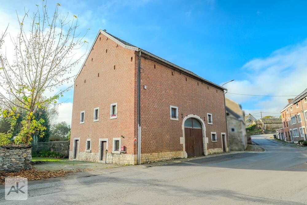 Maison à vendre à Soiron 4861 439000.00€ 4 chambres 351.00m² - annonce 480415