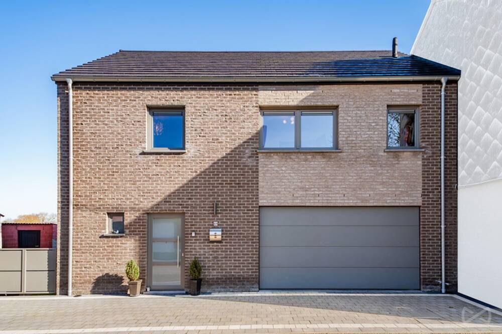 Maison à vendre à Fexhe-le-Haut-Clocher 4347 425000.00€ 3 chambres 144.00m² - annonce 485619
