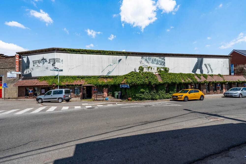 Commerce à à Alleur 4432 950000.00€ chambres 2300.00m² - annonce 487630