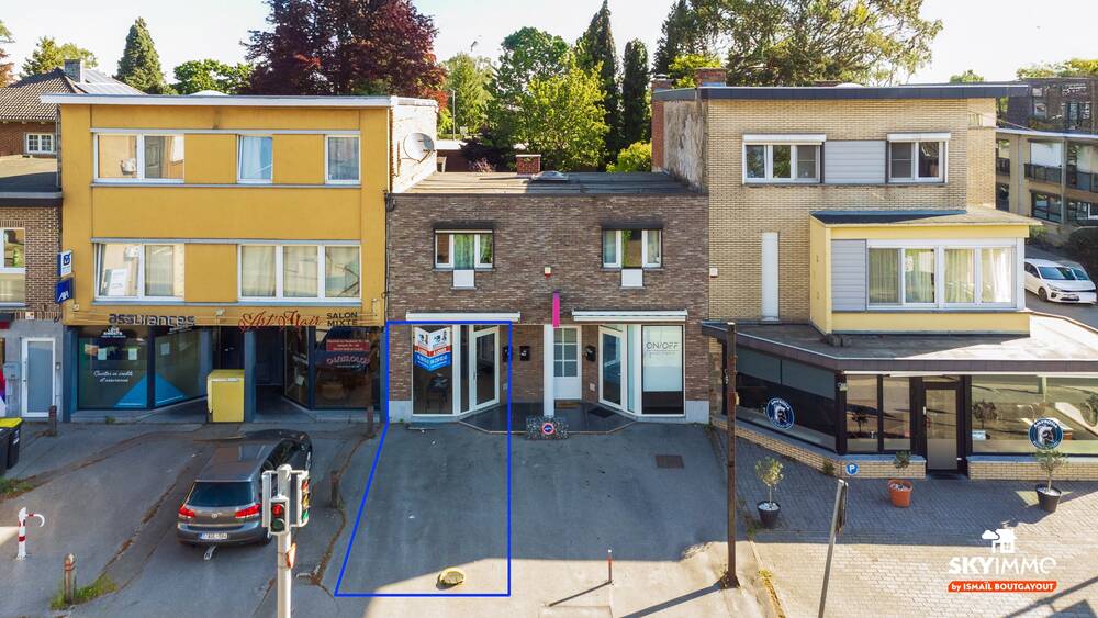 Commerce à louer à Oupeye 4680 585.00€ chambres 35.00m² - annonce 487218