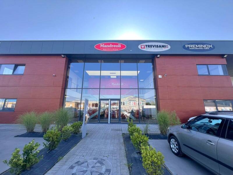 Commerce à louer à Milmort 4041 400.00€  chambres m² - annonce 501192