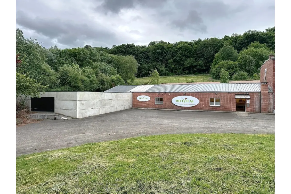 Commerce à louer à Wanze 4520 2750.00€ 0 chambres m² - annonce 500557